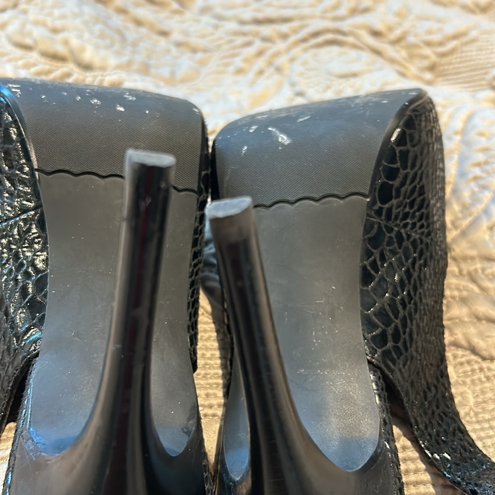 Black Embossed Python Textured Slingback Peeptoe … - image 6